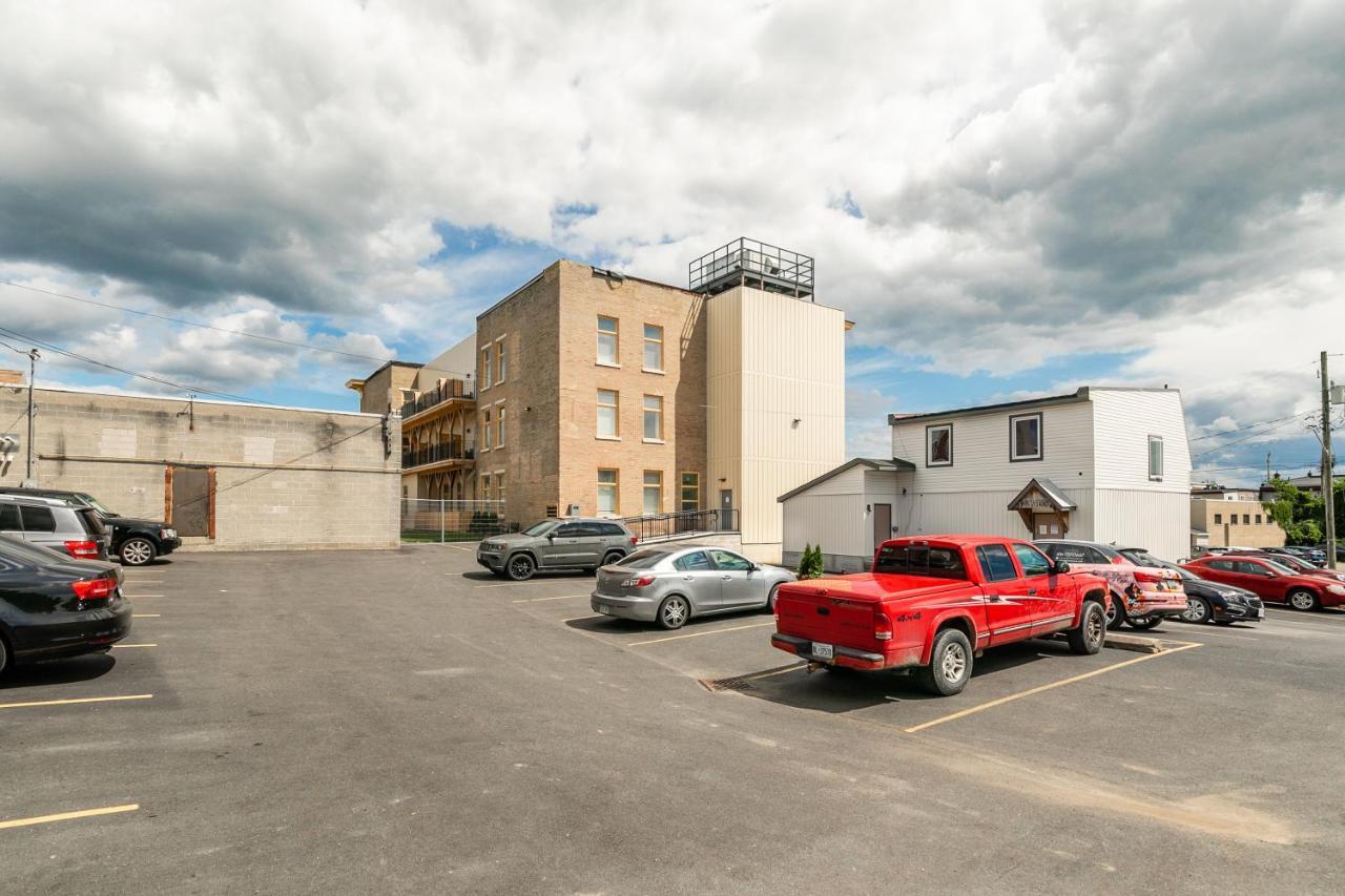 Luxury Rideau Apartments By Globalstay Smiths Falls Bagian luar foto